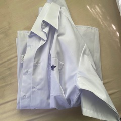 前商と前西の男子学生服等の画像