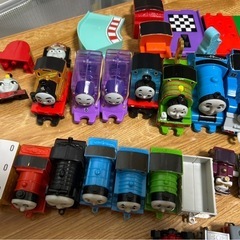 トーマス　ミニカーまとめ売りの画像