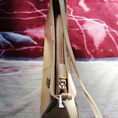 👜合皮ショルダーバックの画像