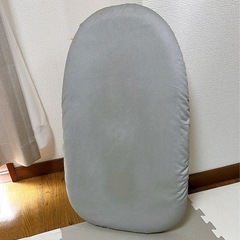 【お譲りします】アイロン台 グレーの画像