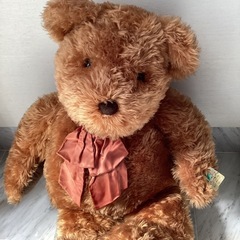 大きめのクマのぬいぐるみ