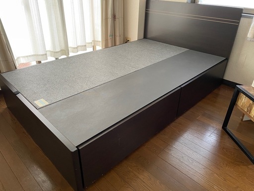 【値下げ】収納付セミダブルベッド