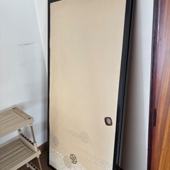 【苫小牧】鏡、ふすま、台など画像に写っているもの譲りますの画像