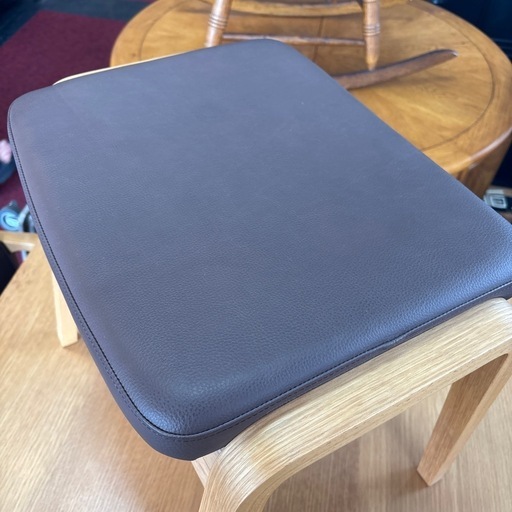 オンライン ショップ家具 - カリモク karimoku ディレトーレ スツール