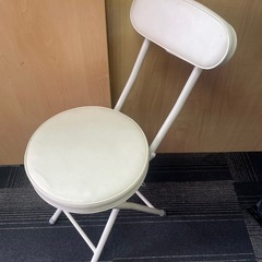 ◆早い方優先!! カインズ　背もたれ付き折りたたみクッションチェア☆の画像