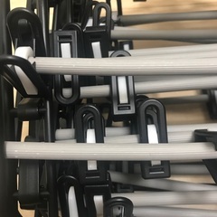 ニトリ　スカートハンガー　　パンツ用ハンガー8個の画像