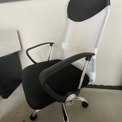 0円　在宅やデスクワークに！ワークチェア