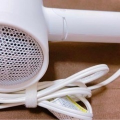 【サロニア】SALONIA ドライヤー 白の画像