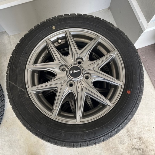 グットイヤースタッドレスタイヤバリ溝4本ホイールセット