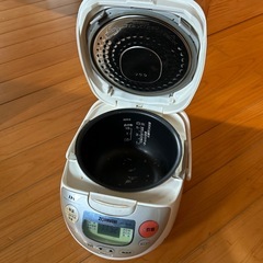 炊飯器の画像