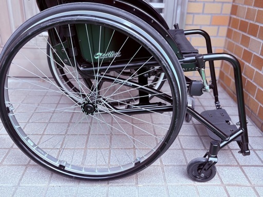 軽量！アクティブな車いす 値引きしました！ 日進 ASⅢ かなり安いです