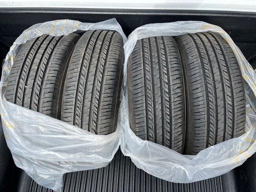 夏タイヤほぼ新品　ブリヂストン