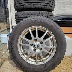 スタッドレスタイヤ  195/65R/15  セレナ等