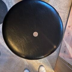 4個セット　丸椅子　中古の画像