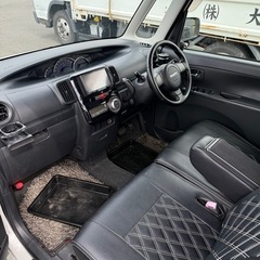 平成23年式　タントカスタムの画像