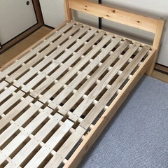 無印良品パイン材ベッドの画像