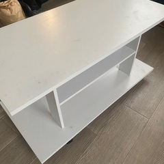 テーブル　白