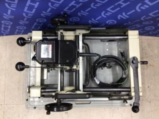 エコツール知立店】Makita/マキタ 100V 大入レルータ 2517N