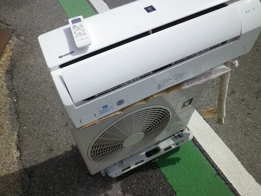 シャープ　6～8畳用　エアコン　AY-N22TD-W　高濃度プラズマクラスター25000搭載　2021年