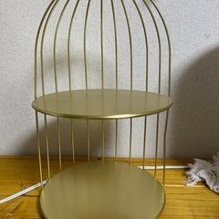飾り棚　おしゃれ　ゴールド の画像