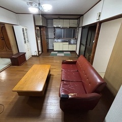 【苫小牧】テーブル、ソファー譲ります。