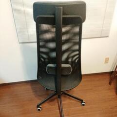 【美品】ＩＫＥＡ/イケア　JARVFJALLET/イェルヴフェレット　オフィスチェア アームレスト付き　ブラックの画像