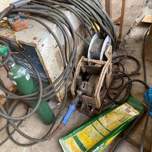 工業用　半自動溶接機
