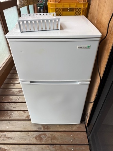 冷蔵庫90L