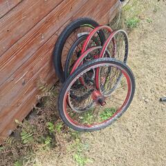 サイクルトレーナー、ミノウラリム修正器具、自転車キャリアなどの画像