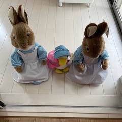 うさぎとアヒルのぬいぐるみ