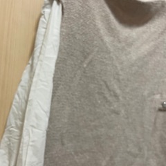 auie f 切り替えブラウスの画像