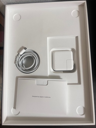 【値下げした】美品Apple MacBook Air M1 8GB 512GB