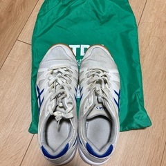 高校の靴

