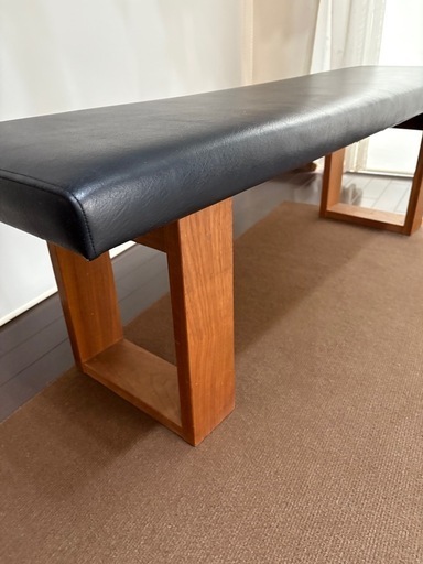 【交渉中】ダイニングベンチ　マスターウォール 　 レザー　無垢