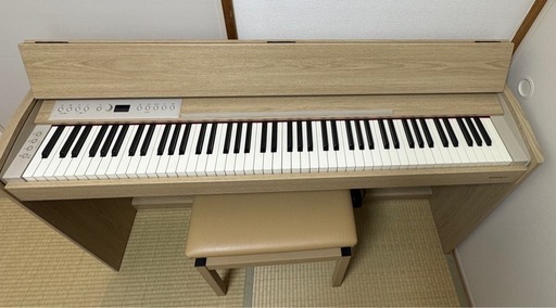 Roland電子ピアノ　F701\n