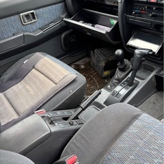 ダットサン　4人乗り　4WD の画像