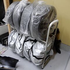 ２段タイヤラック売りますの画像