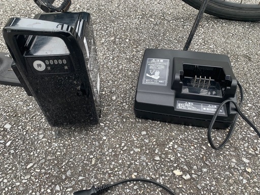 電動アシスト自転車(ギア8段付
)