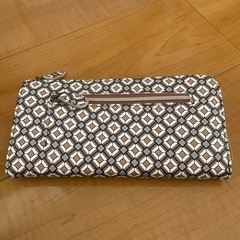 美品！大容量　コンチネンタル　柄　長財布