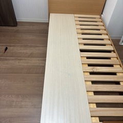 お譲りします　シングルベッド（半面引き出し×2・半面スノコ）