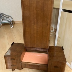 ドレッサー　化粧鏡の画像