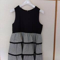 【美品、値下げしました】女の子用フォーマルスーツの画像