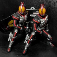 仮面ライダーファイズ　スカルプ　フィギュア2体