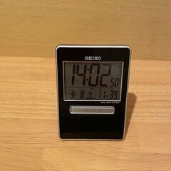 【セイコー】SQ699K トラベラ 黒【電波目覚し時計】