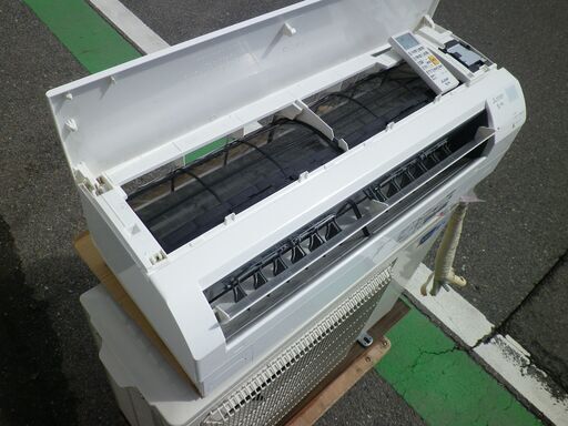 お取引中　三菱　霧ヶ峰　2023年　14～16畳用エアコン　MSZ-GV4023S-W　 200V