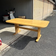 ダイニングテーブル 早く引き取り来ていただける方  の画像