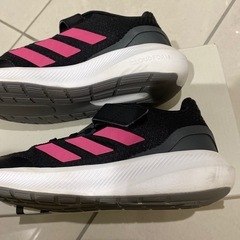 決まりました！【adidas 20.0㎝スニーカー】の画像