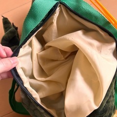 恐竜カバンの画像