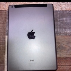 中古ipadAir本体のみとHuawei mediapad T3 10本体のみの画像