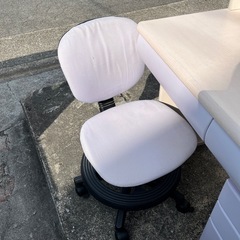 勉強机　机　椅子付き　ホワイト　パープルの画像